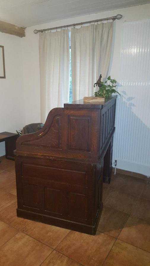 Au Petit Bonheur Bed and Breakfast Courgenay Zewnętrze zdjęcie